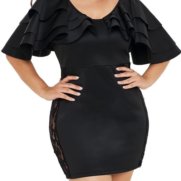 Brand New Plus Size Black Cascading Shoulder Lace Dress - Picture 2 of 4